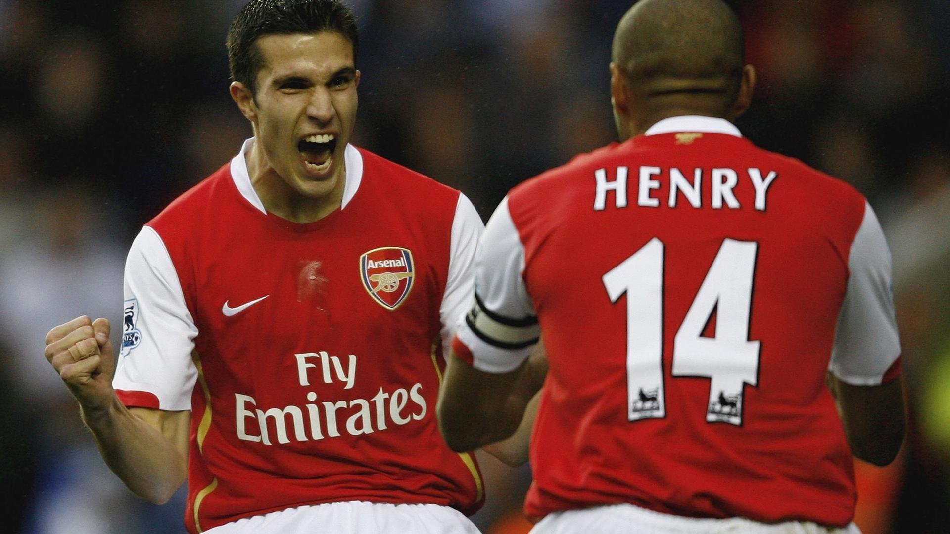 足球场馆智能化升级，提升比赛观赛体验，足球场管理与服务方案