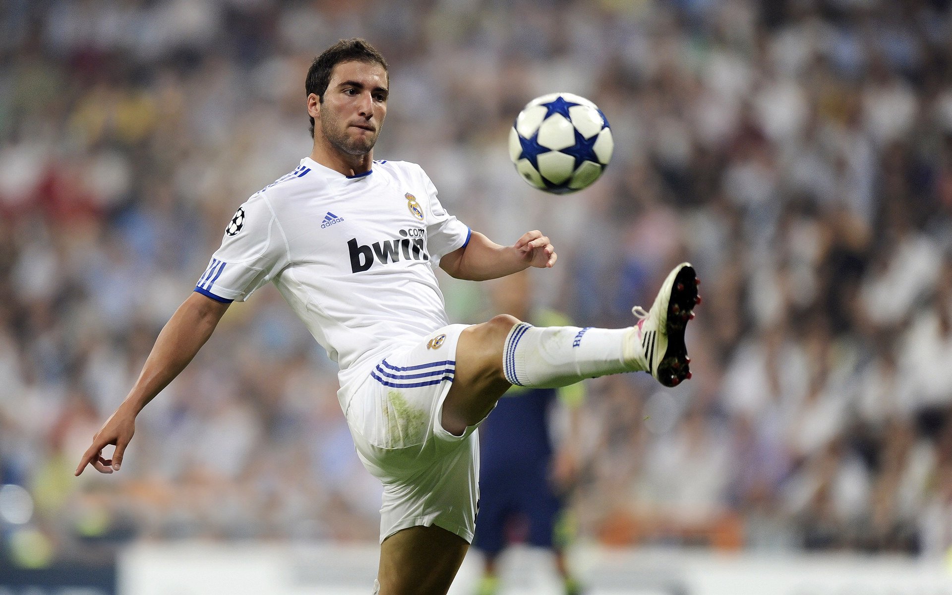 kaiyun.com-跨界IP合作频繁：电竞与动画、文学、电影实现多元融合，电竞生态跨界融合